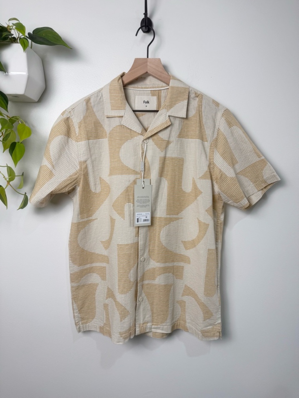 Folk Bays Yellow Seersucker Shirt M Casual Button Down 100% Cotton Abstract